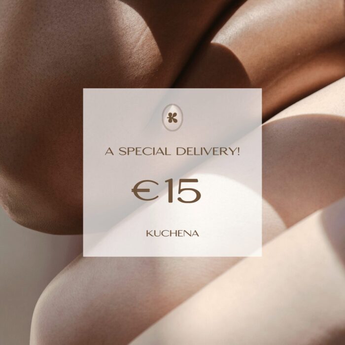 A gift card with a neutral background and the number €15 shown prominently.